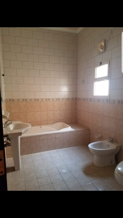 property 129 image 8