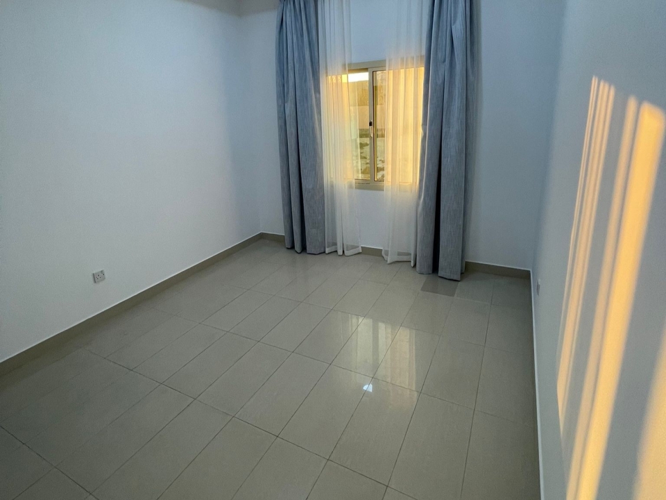property 178 image 4