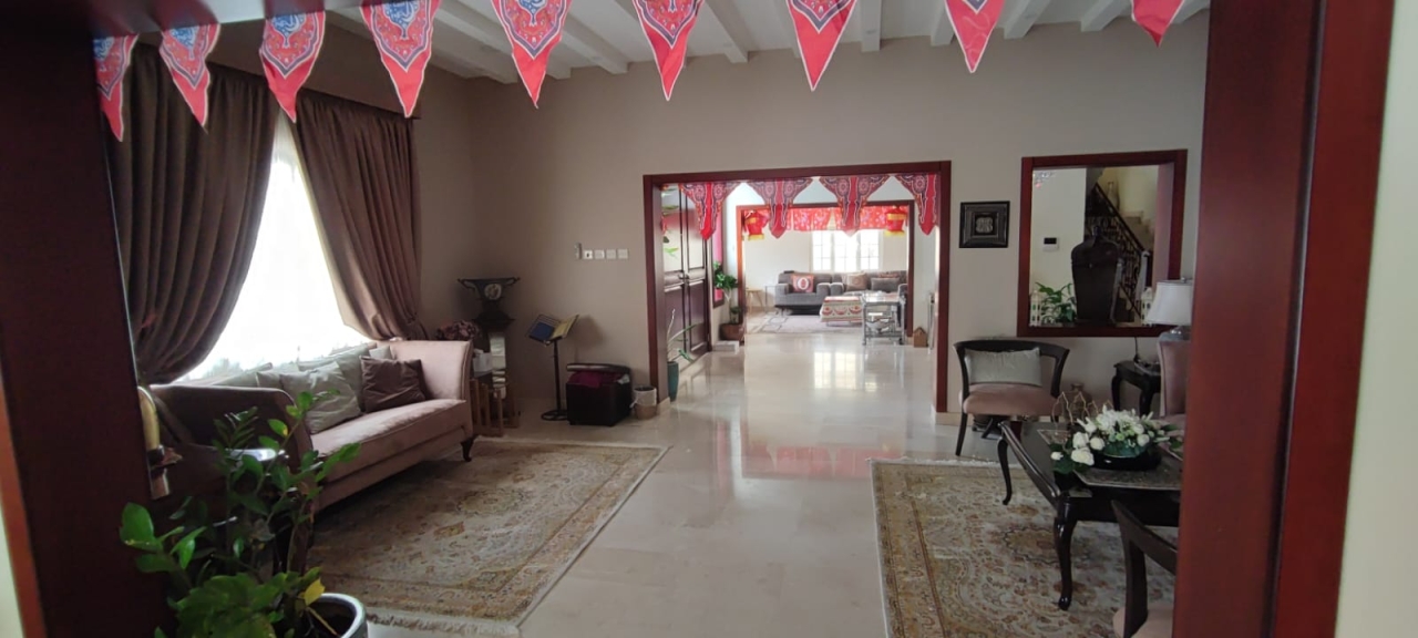 property 180 image 3