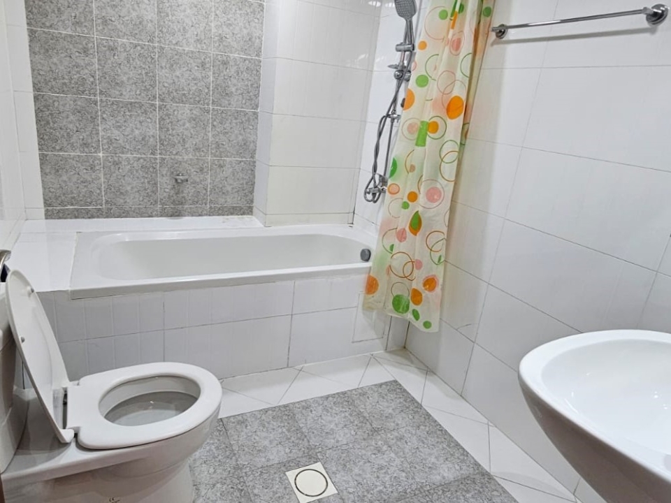 property 195 image 8