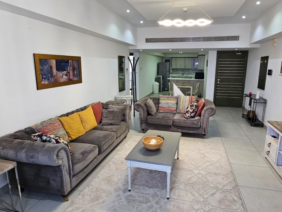 property 202 image 2