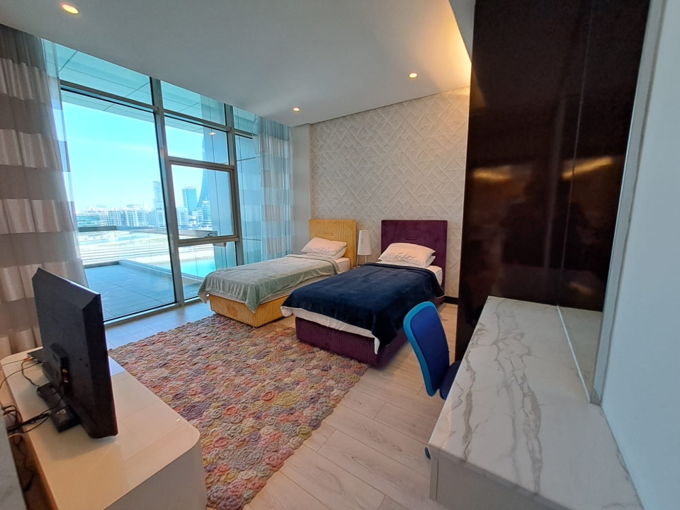 property 204 image 10