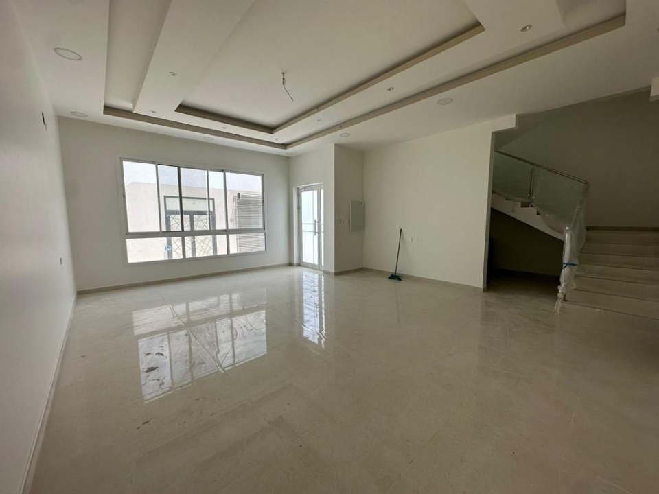 property 213 image 4