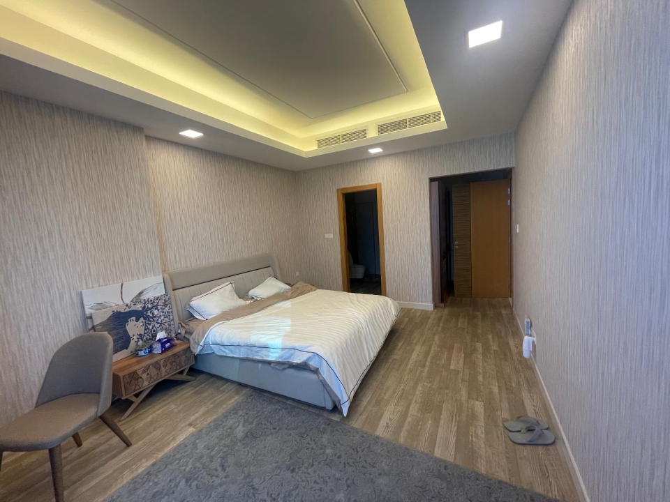 property 216 image 2