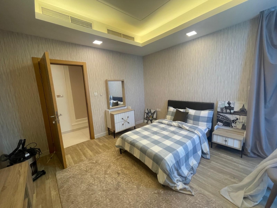 property 216 image 4