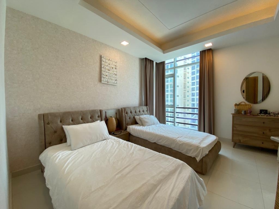 property 217 image 4