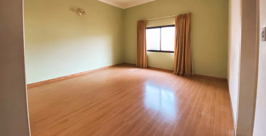 property 239 image 3