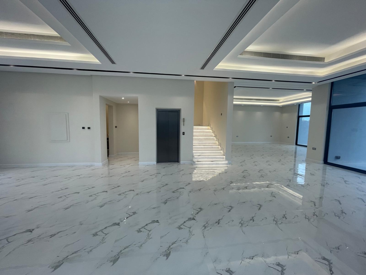 property 248 image 4