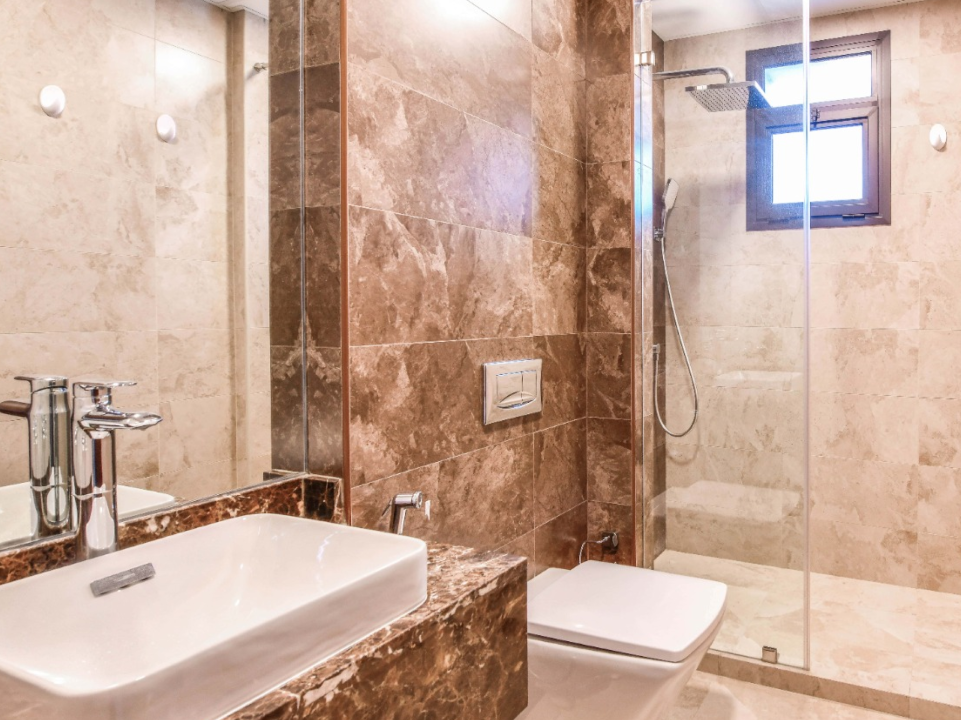 property 25 image 7