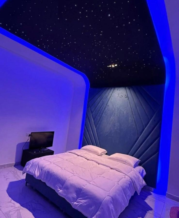 property 275 image 6