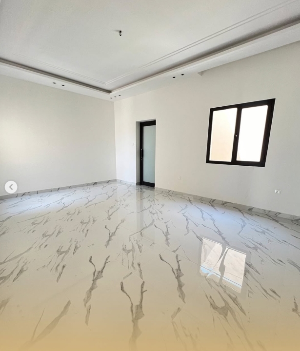 property 276 image 7