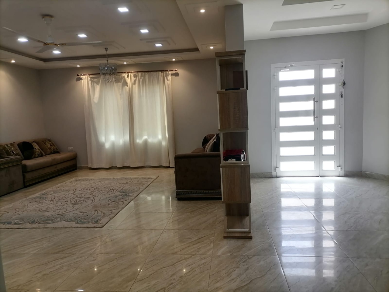 property 277 image 3