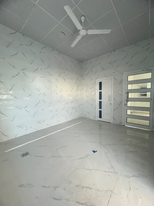 property 282 image 3