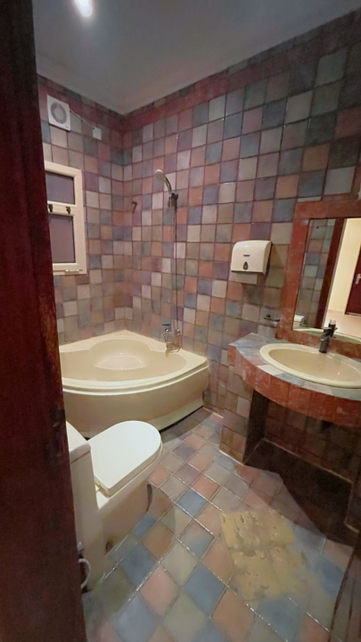 property 283 image 11