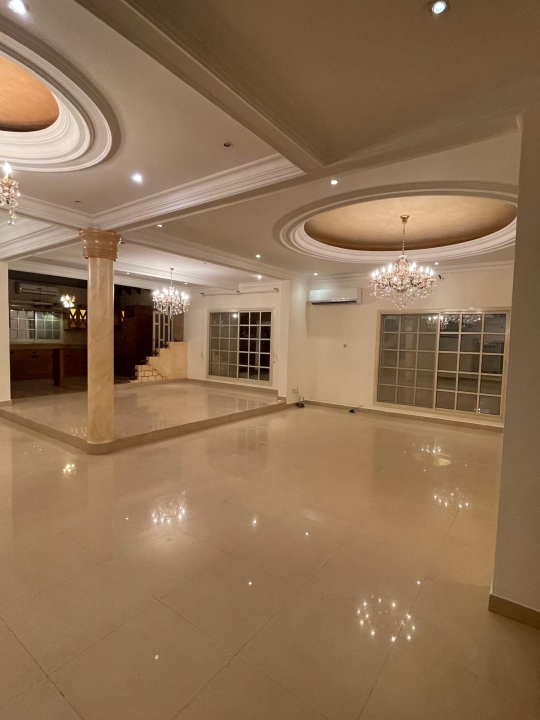 property 283 image 18