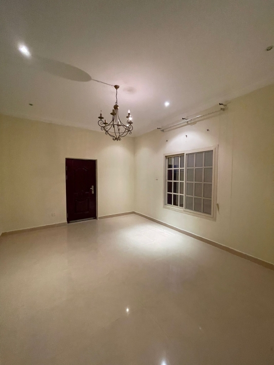 property 283 image 12