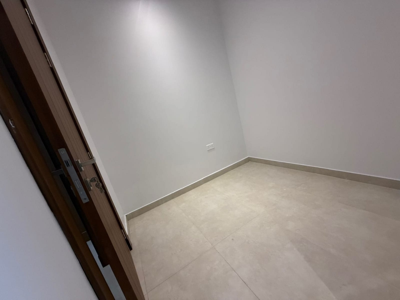 property 286 image 8