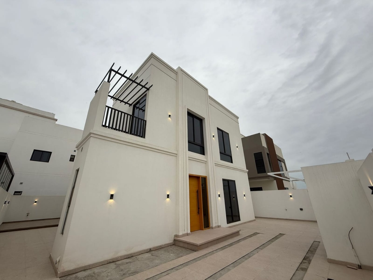 property 286 image 2