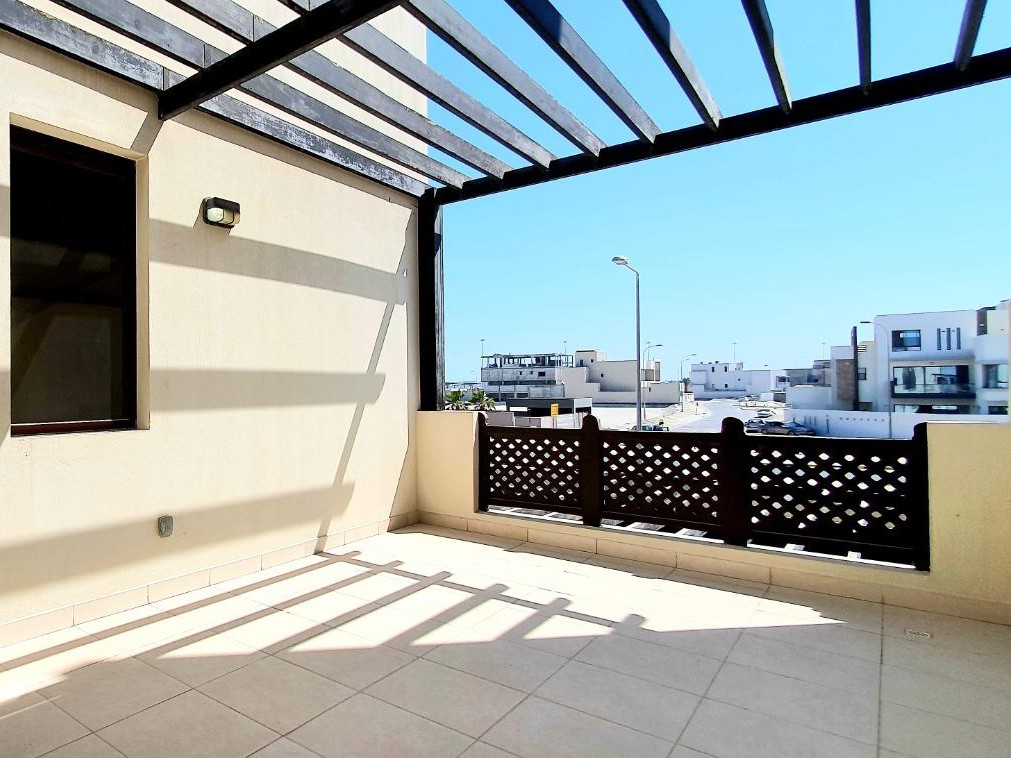 property 287 image 8