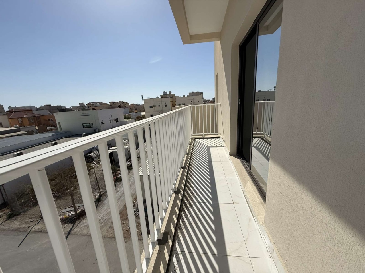 property 296 image 3