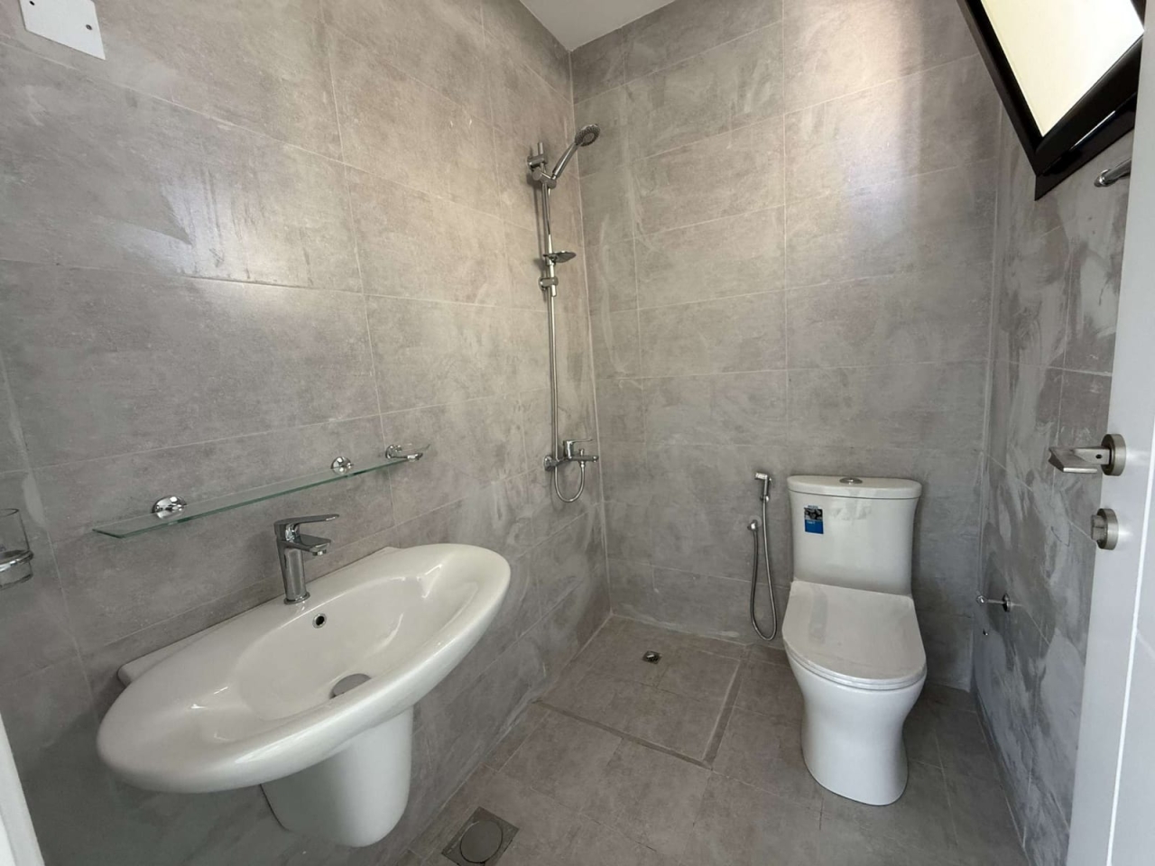 property 296 image 2