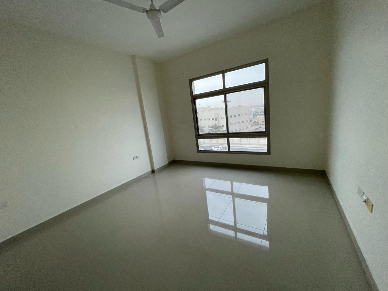 property 298 image 1
