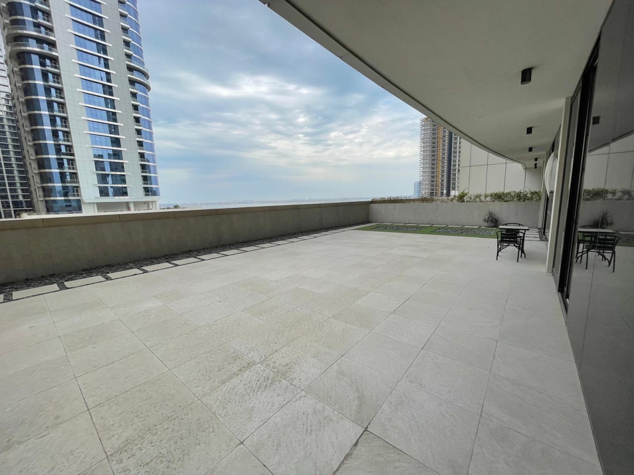 property 304 image 6