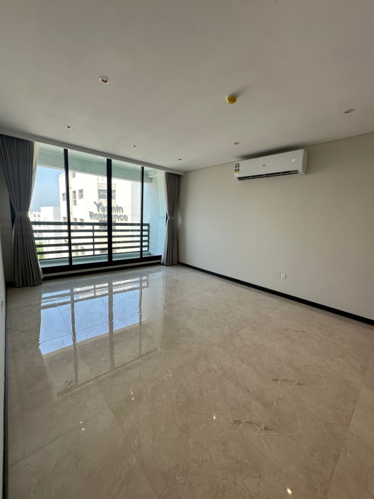 property 313 image 0