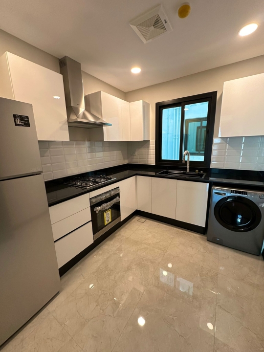 property 313 image 4