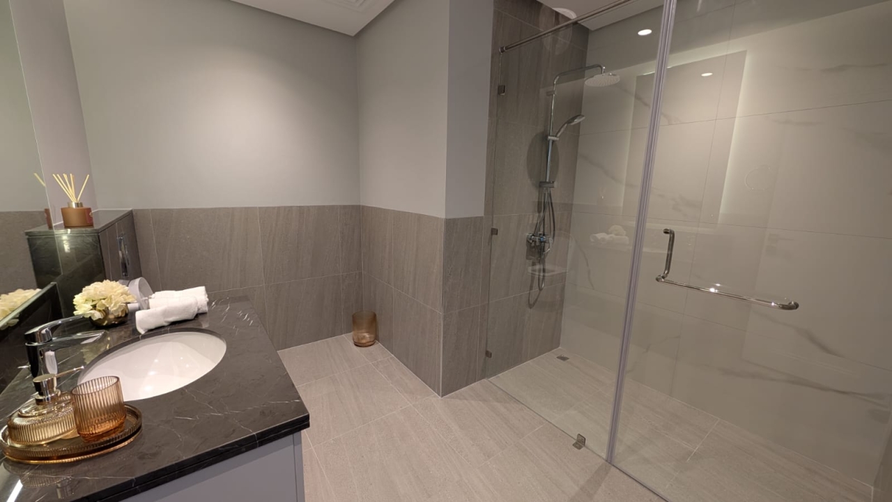property 334 image 5