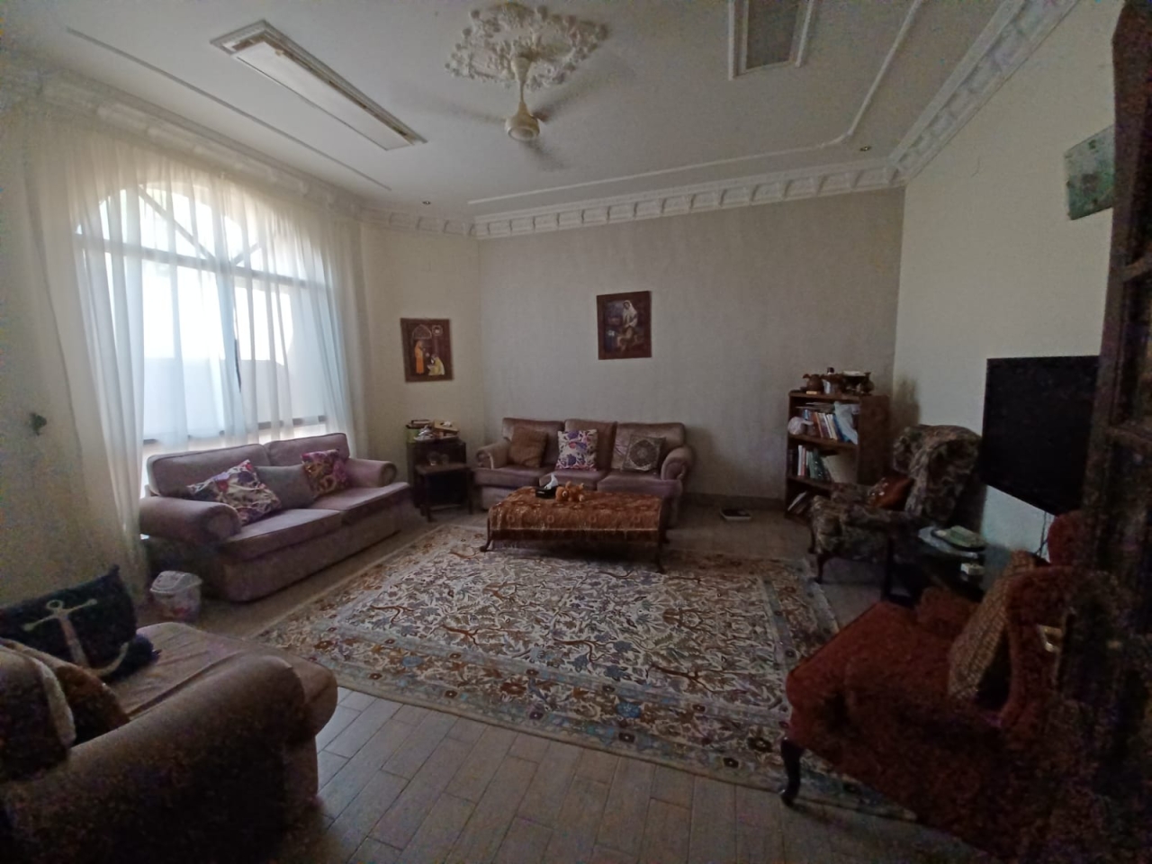 property 349 image 7