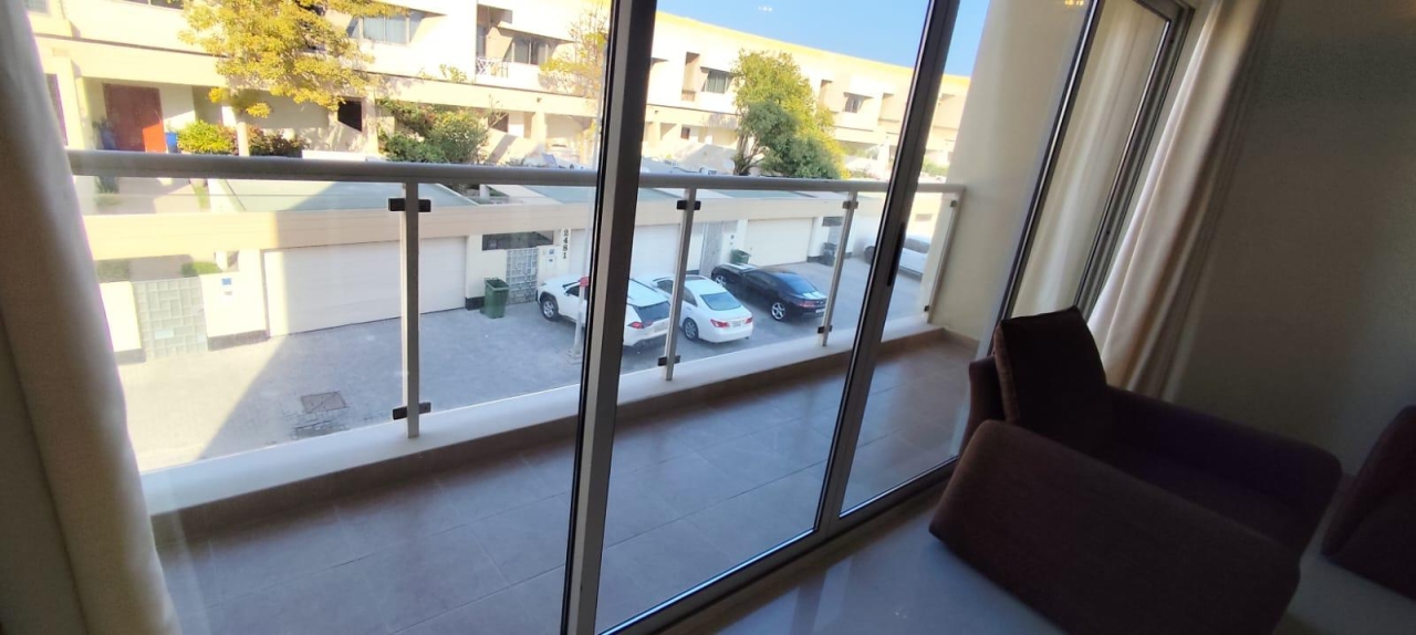 property 382 image 3