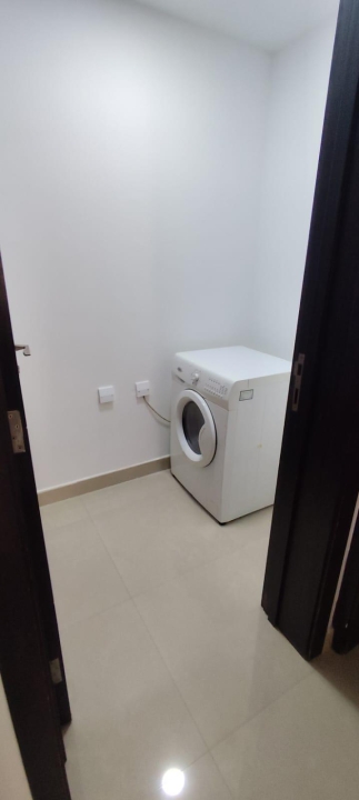 property 382 image 8