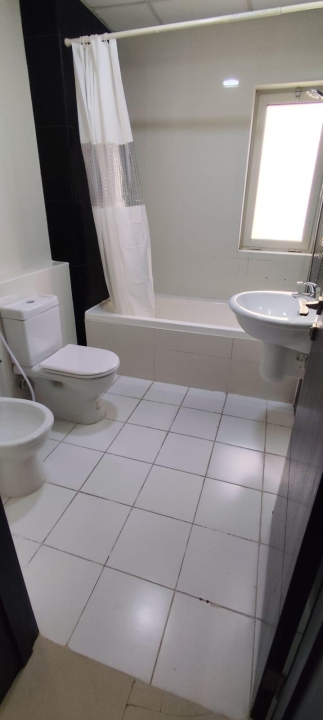 property 382 image 2