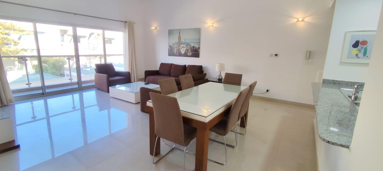 property 382 image 4