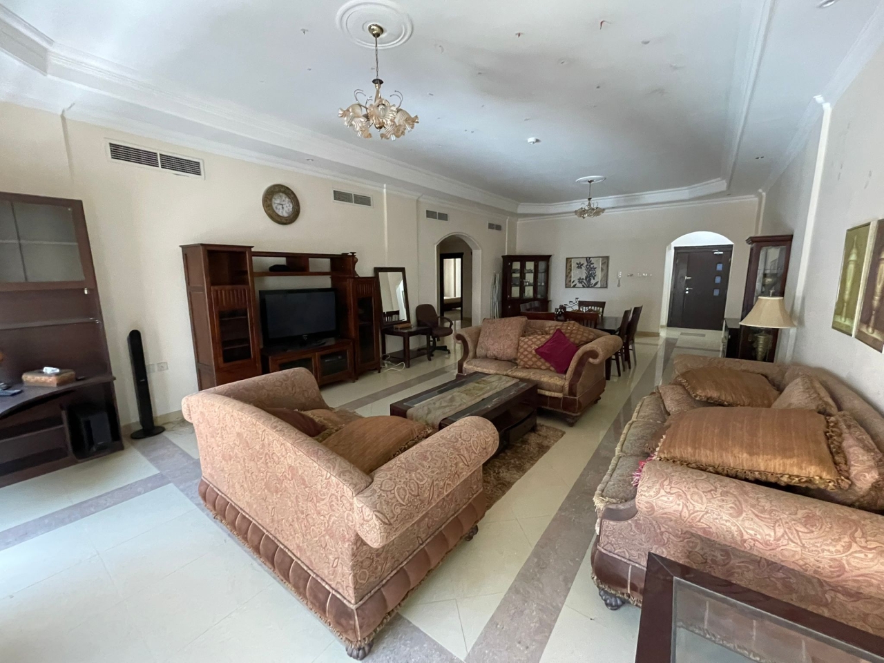 property 383 image 1