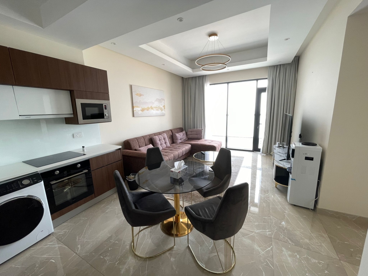 property 424 image 0